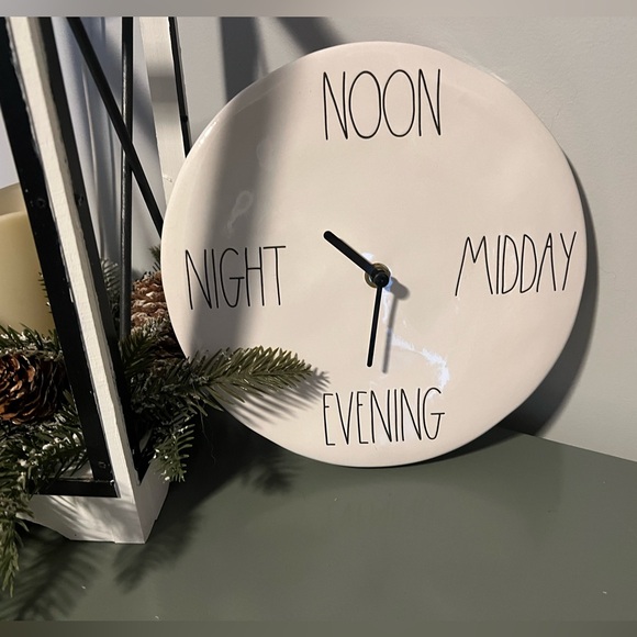 Rae Dunn RARE Clock “NOON MIDDAY EVENING NIGHT” - Picture 2 of 2